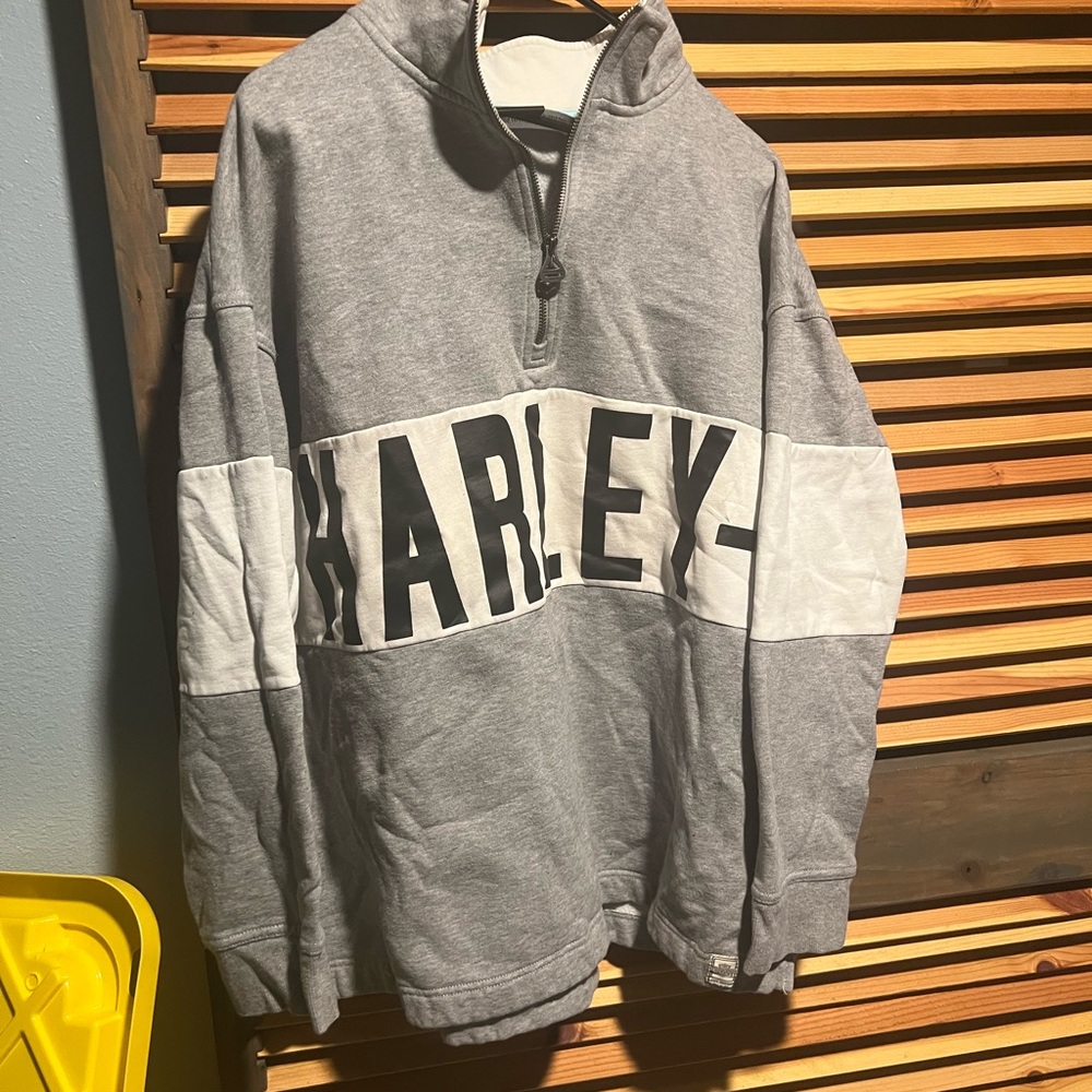 Harley-Davidson Gray and White Zip-Up Sweater